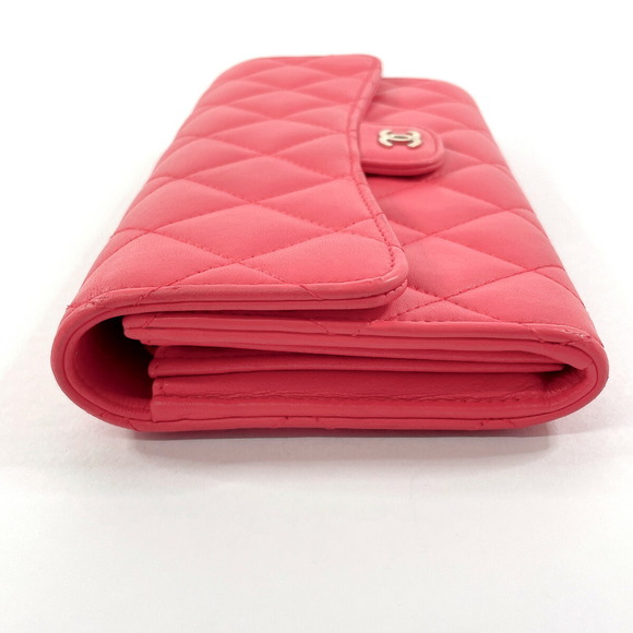 CHANEL Matelasse long wallet lambskin red - Picture 5 of 11